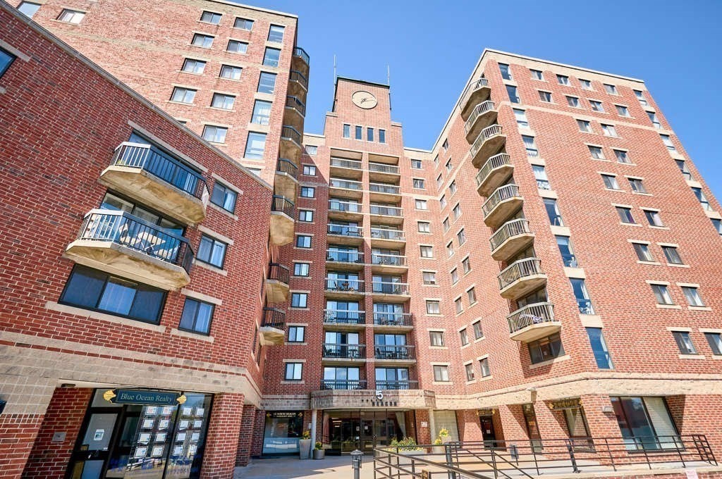 15 North Beacon St, Allston