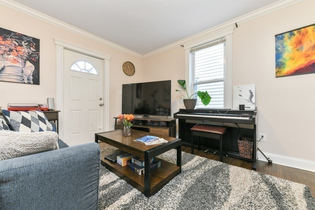 34 Forbes St, Back Bay