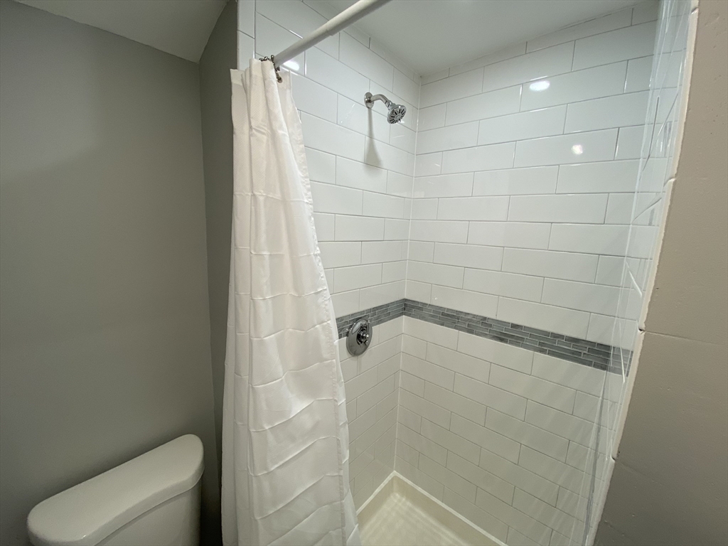 73 Hall Ave, Powder House Square