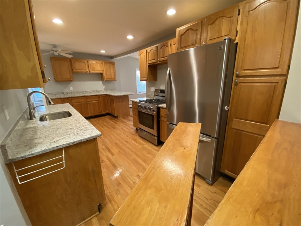 73 Hall Ave, Powder House Square