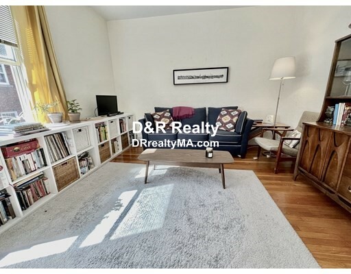 73 Martin St, Porter Square