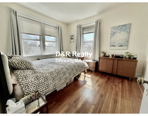 73 Martin St, Porter Square