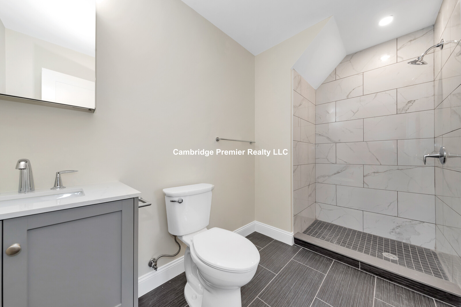 73 Lexington St, Waltham