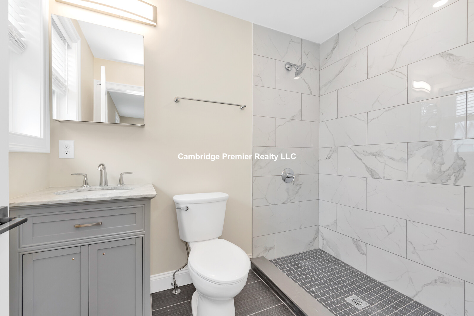 73 Lexington St, Waltham