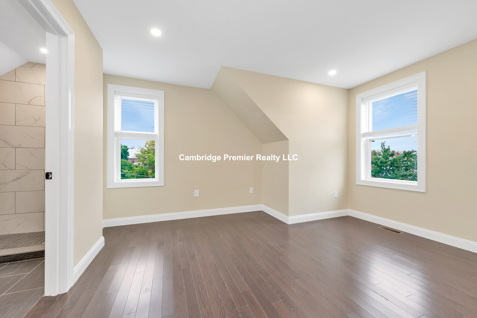 73 Lexington St, Waltham