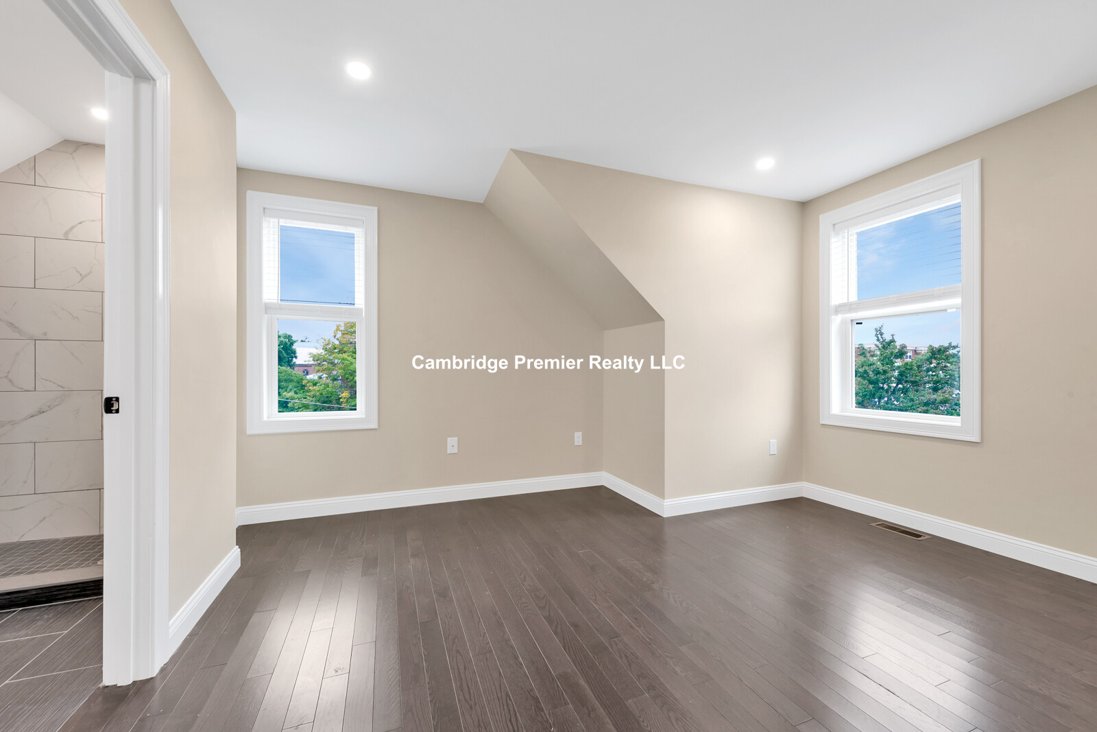 73 Lexington St, Waltham