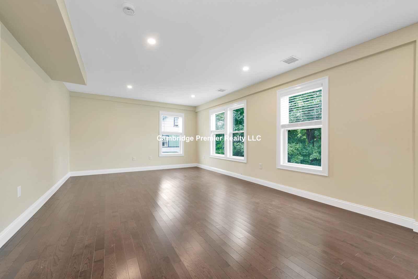 73 Lexington St, Waltham