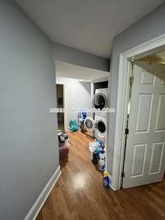 731 Parker St, Mission Hill