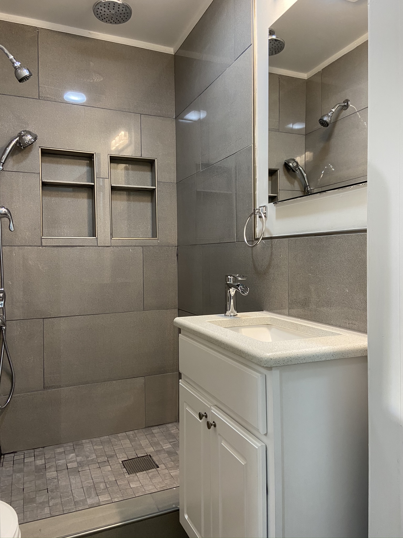 252 Windsor St, The Port