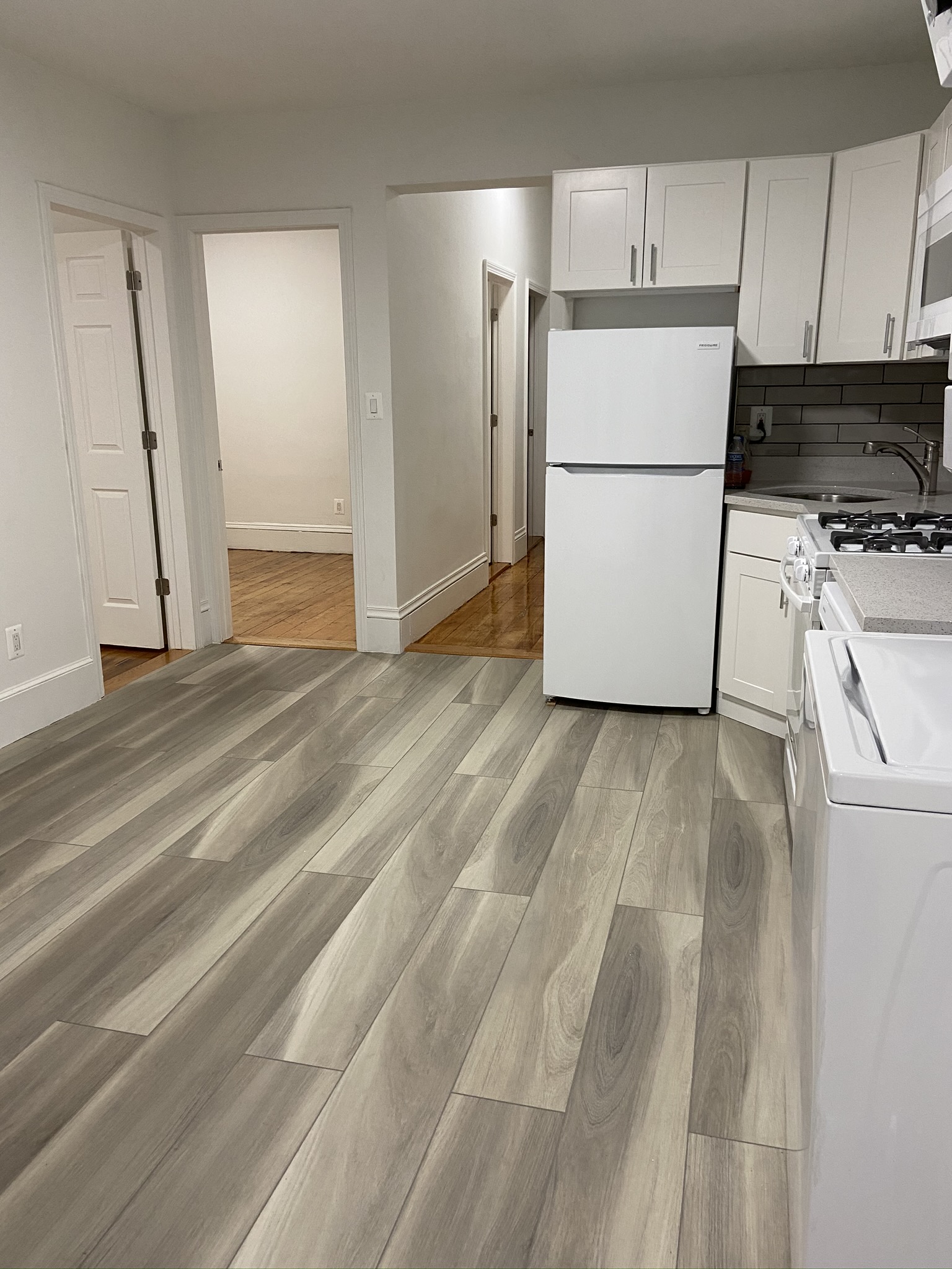 252 Windsor St, The Port