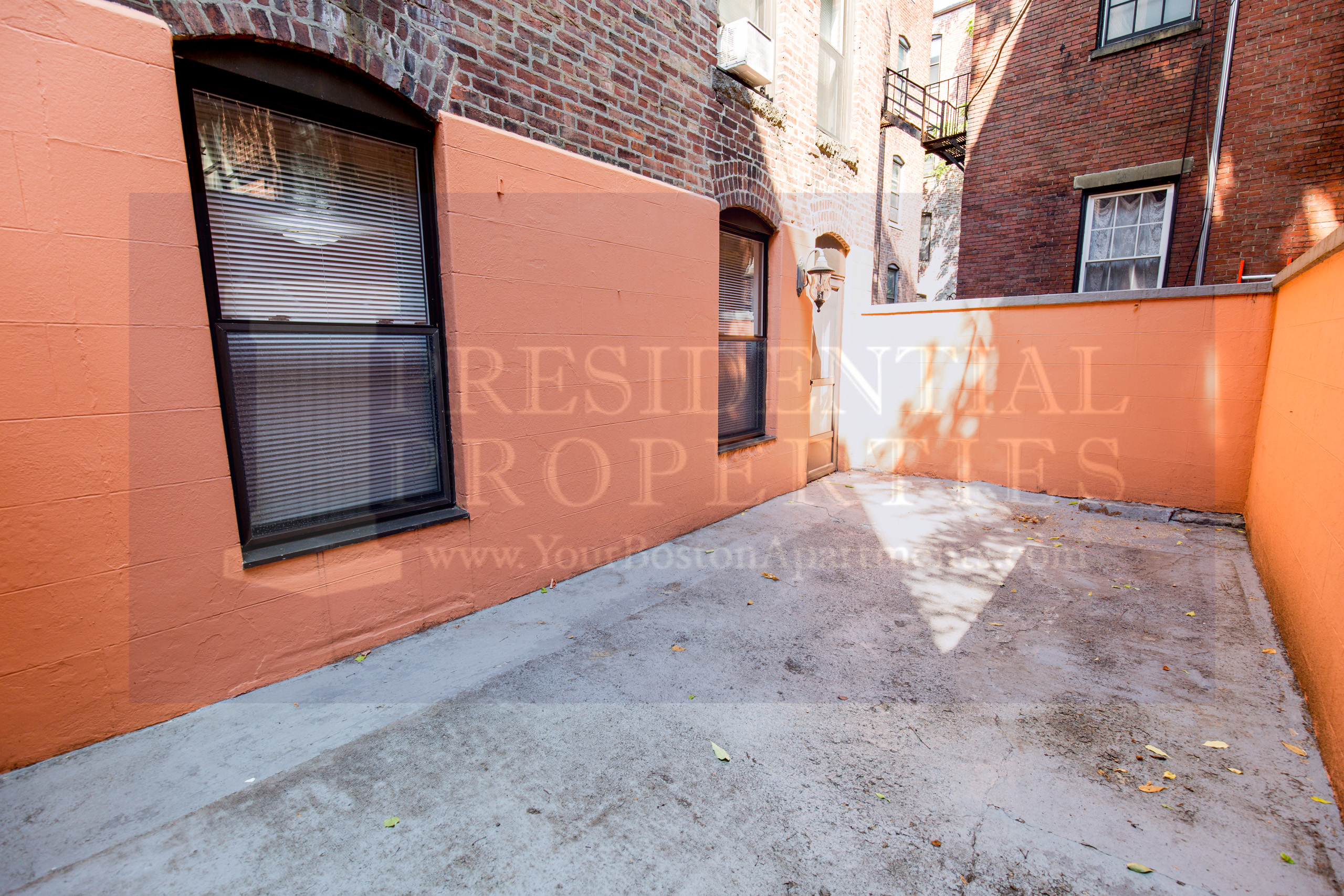 37 Joy St, Beacon Hill