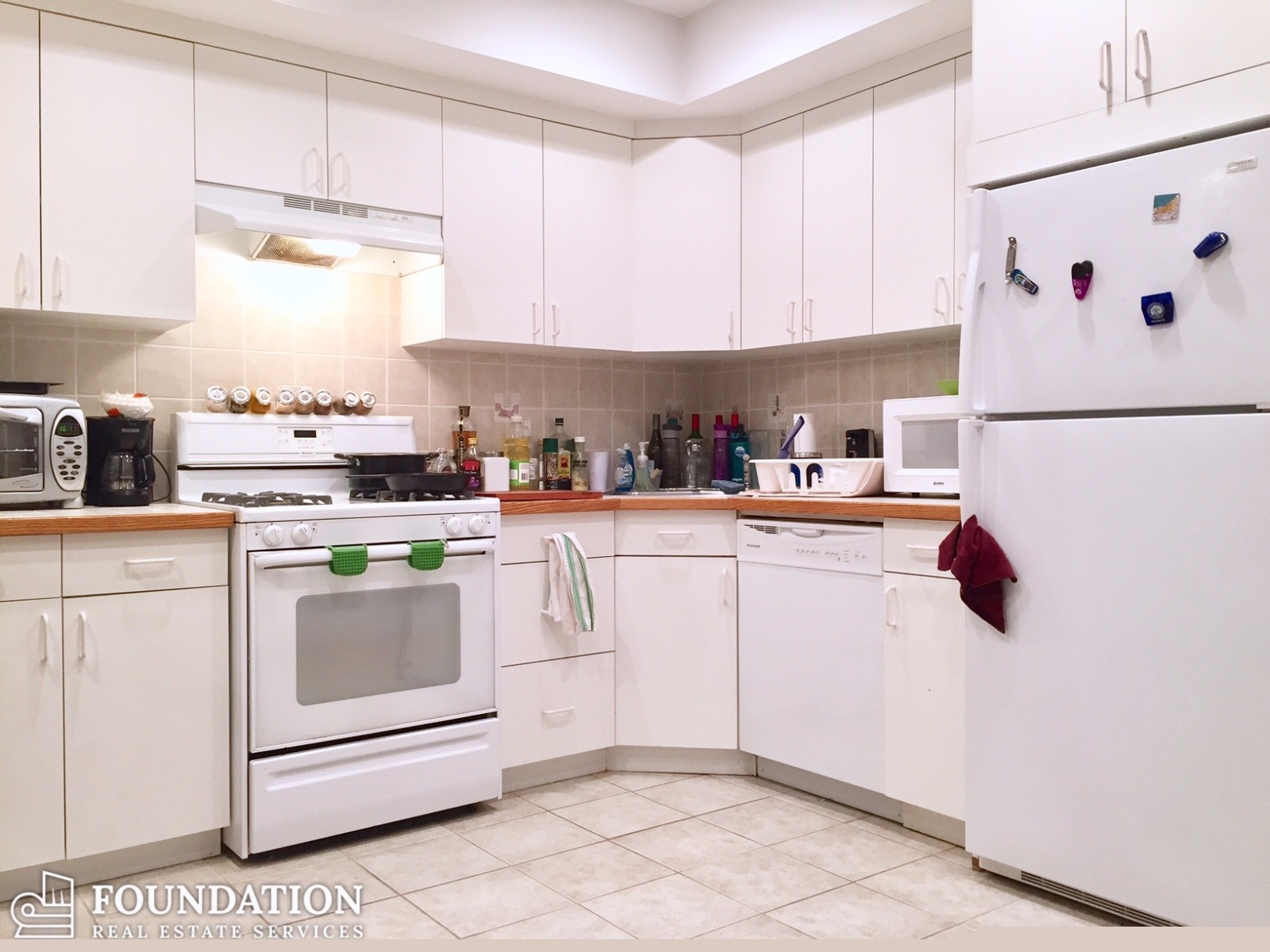 74 Monmouth St, Longwood