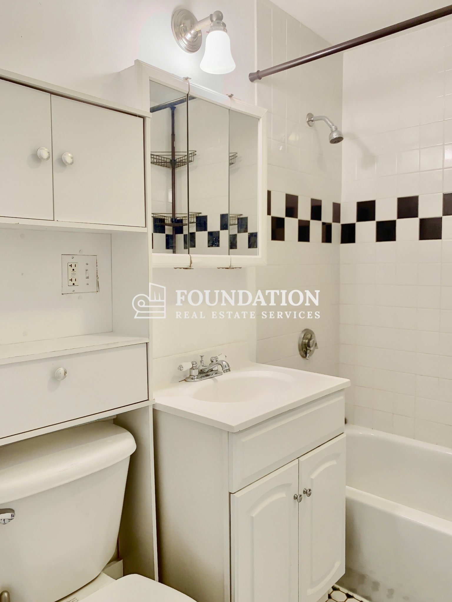 44 Lafayette Ave, Chelsea