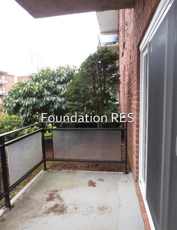 55 Broadlawn Park, Chestnut Hill