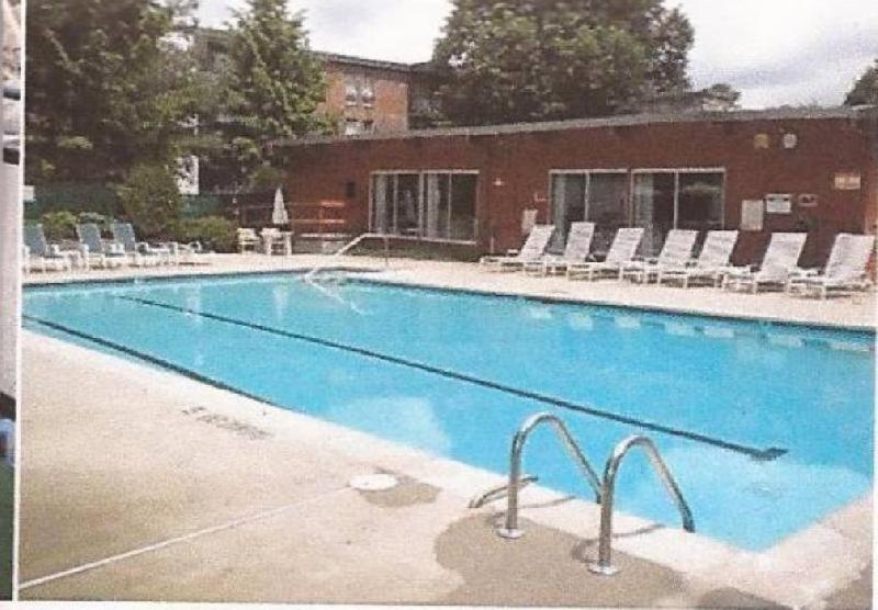 55 Broadlawn Park, Chestnut Hill