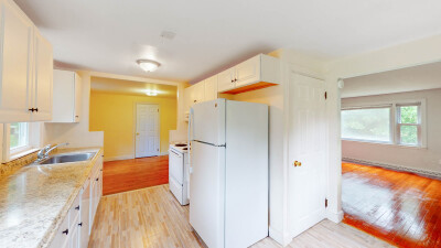 409 Dedham Ave, Needham