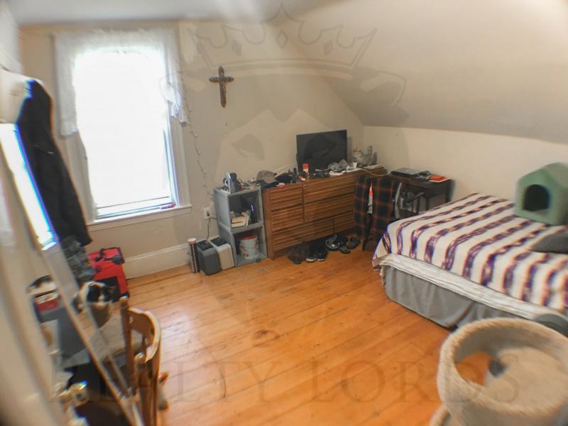 17 Higgins St, Allston