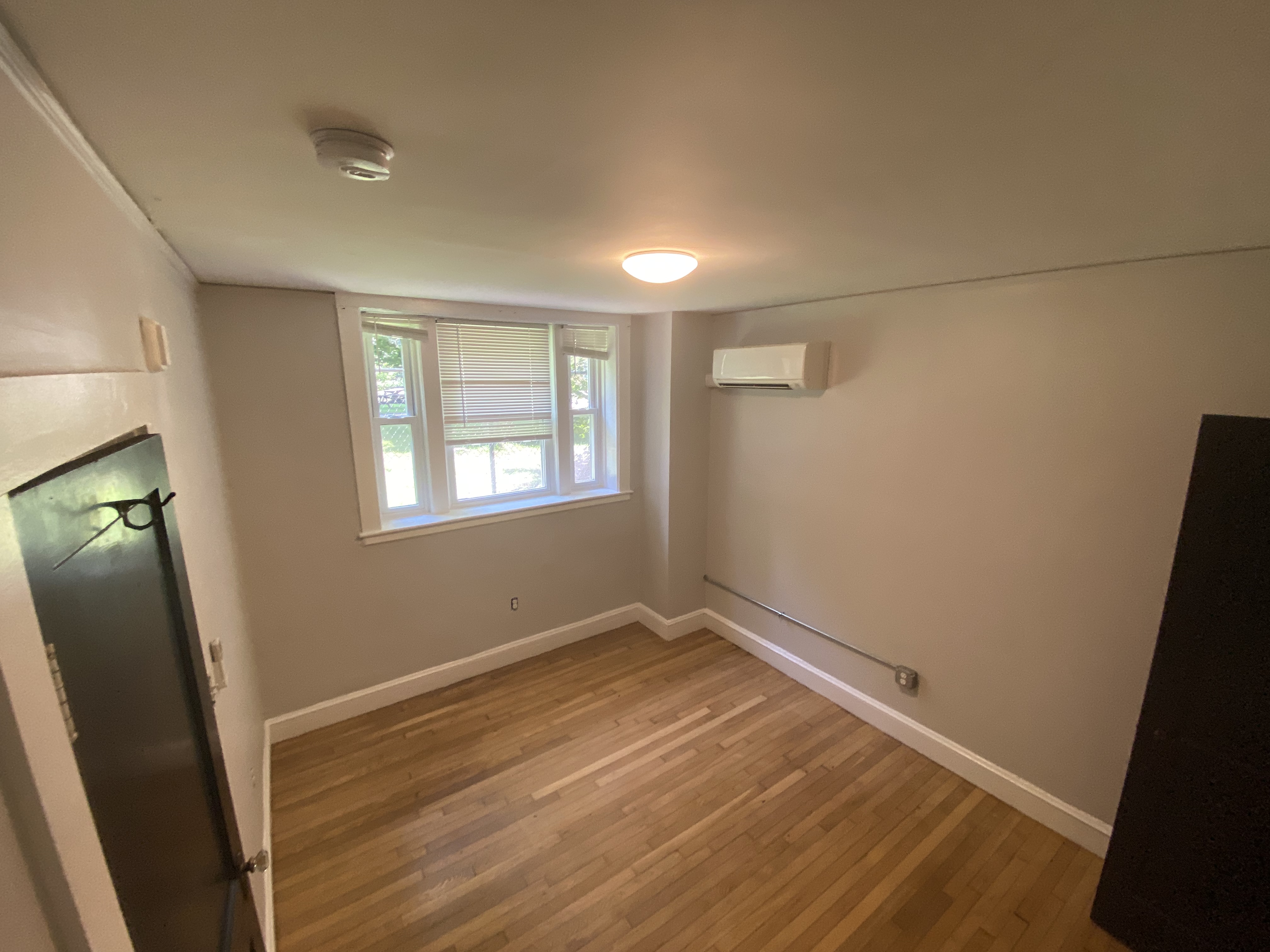 40 Butler Rd, Quincy