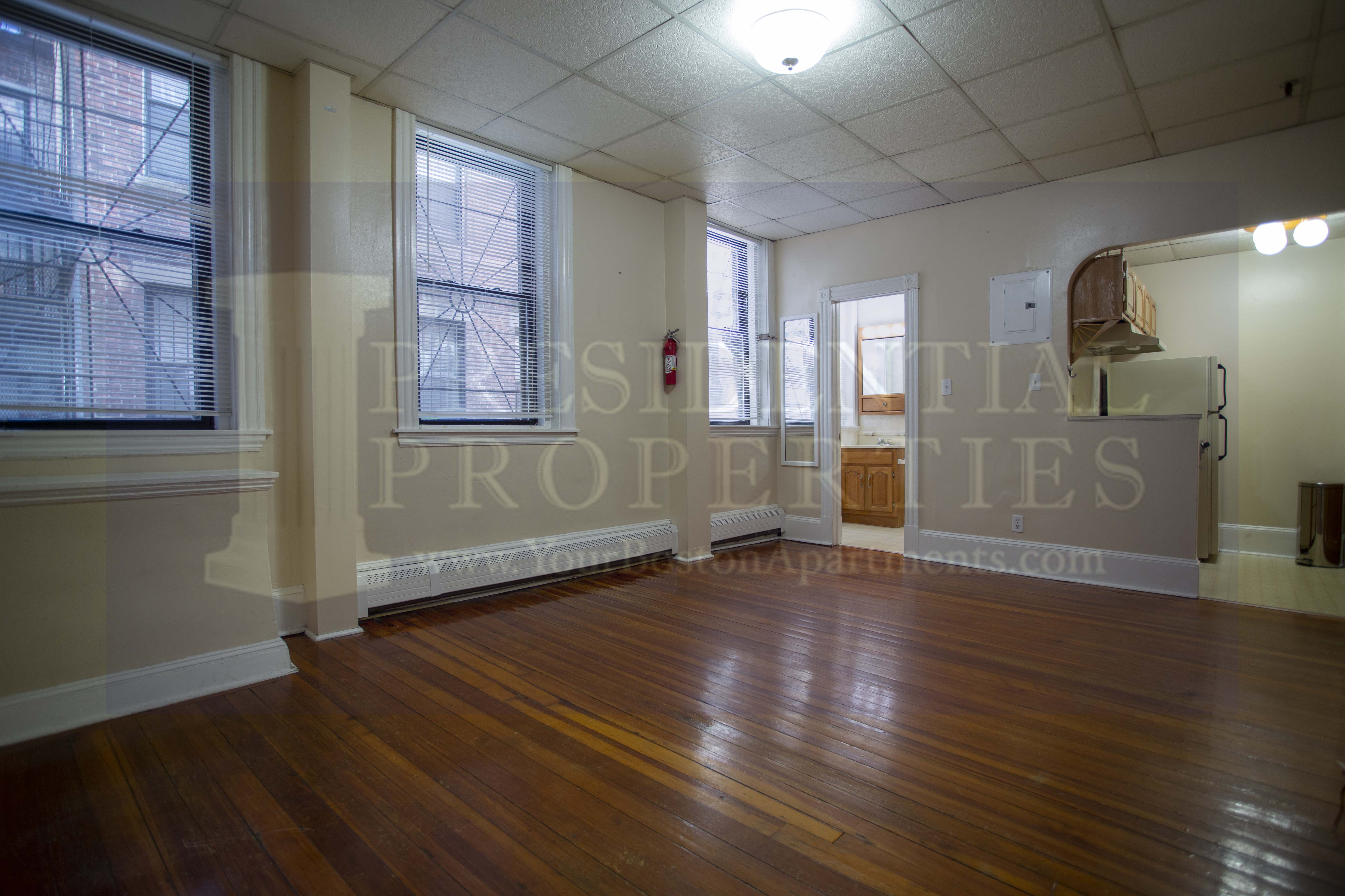 37 Joy St, Beacon Hill