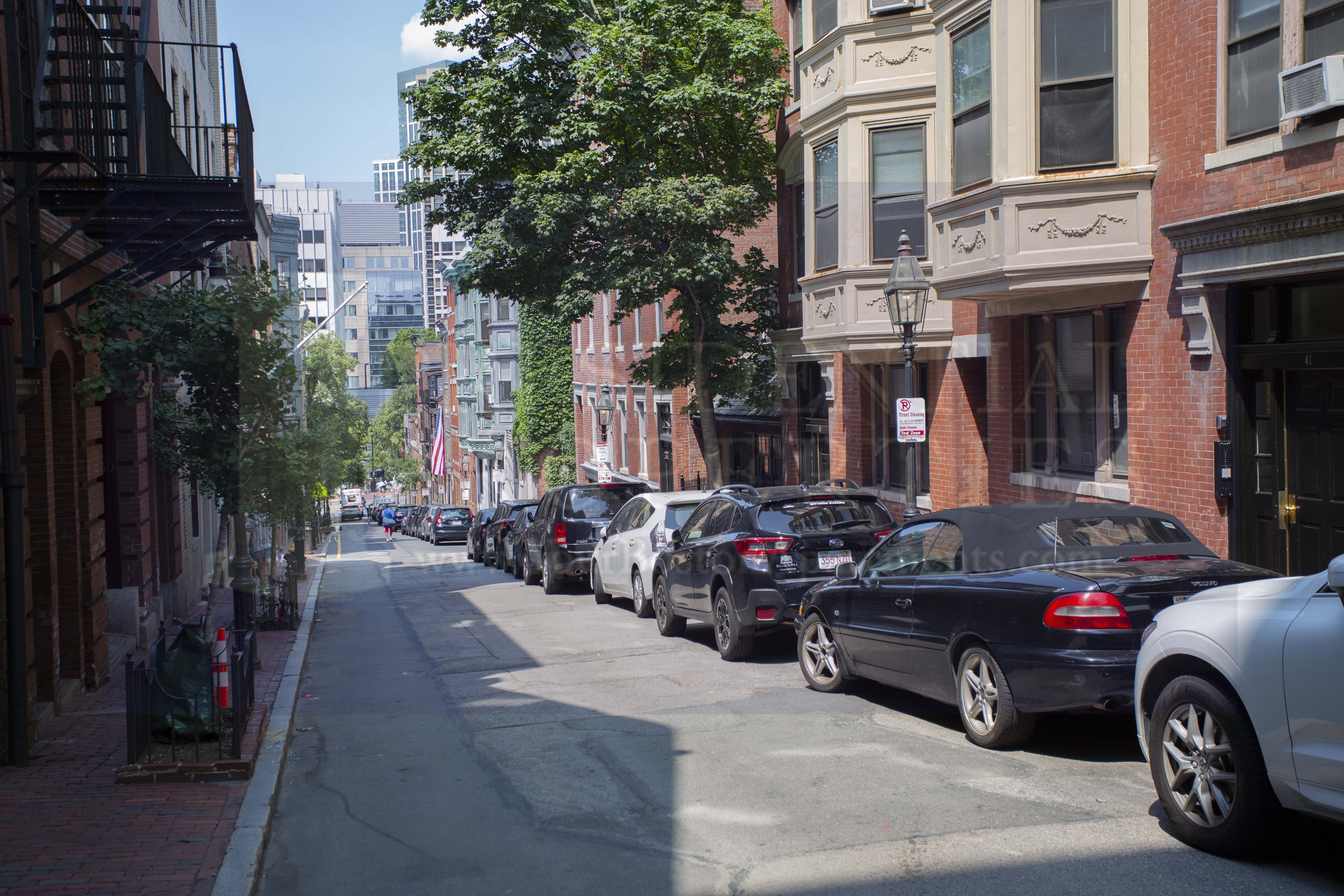 37 Joy St, Beacon Hill