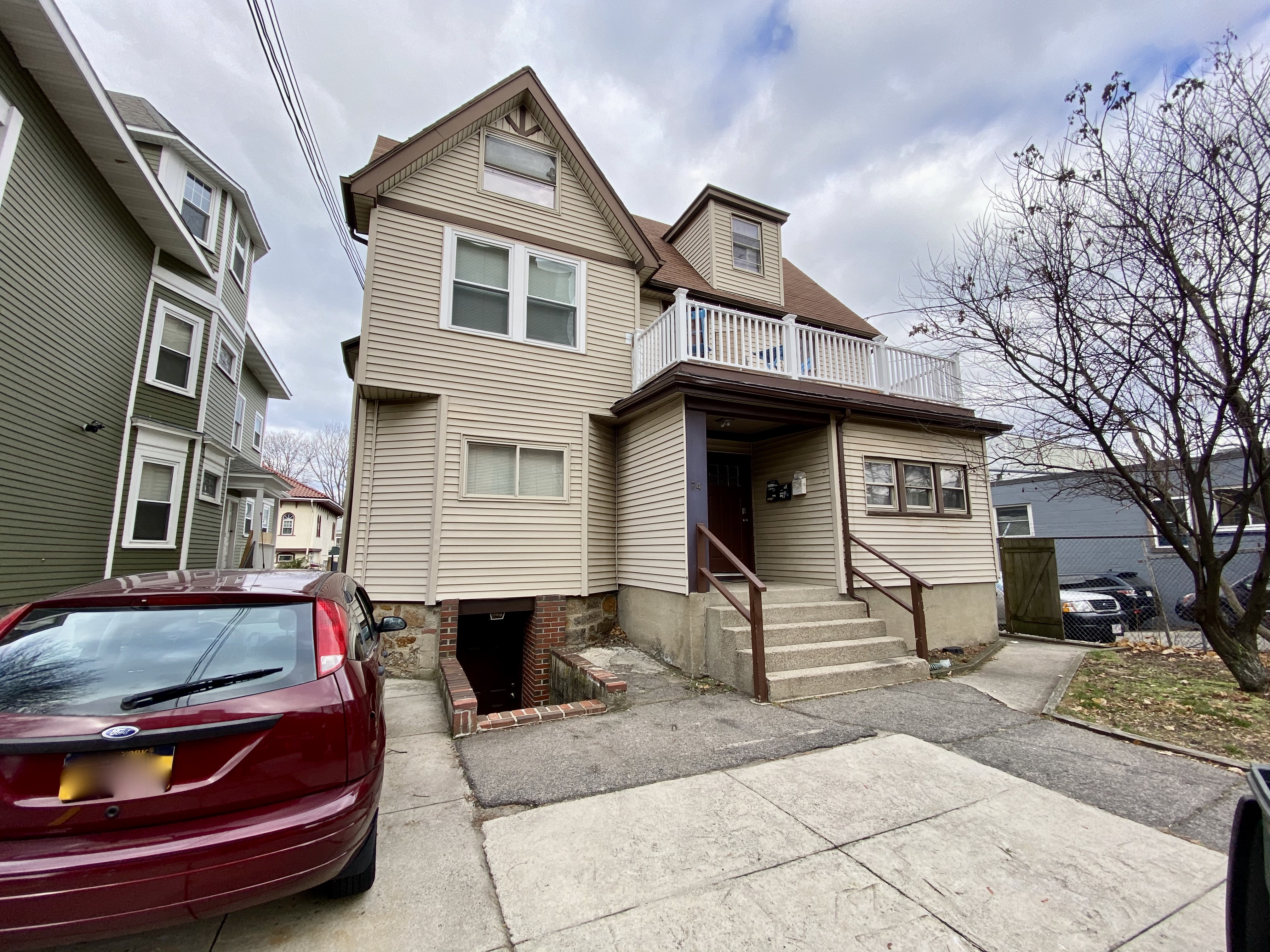 74 Ashford St, Allston