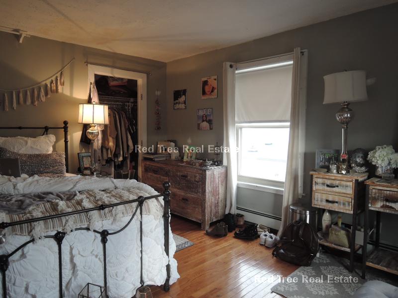 74 Ashford St, Allston