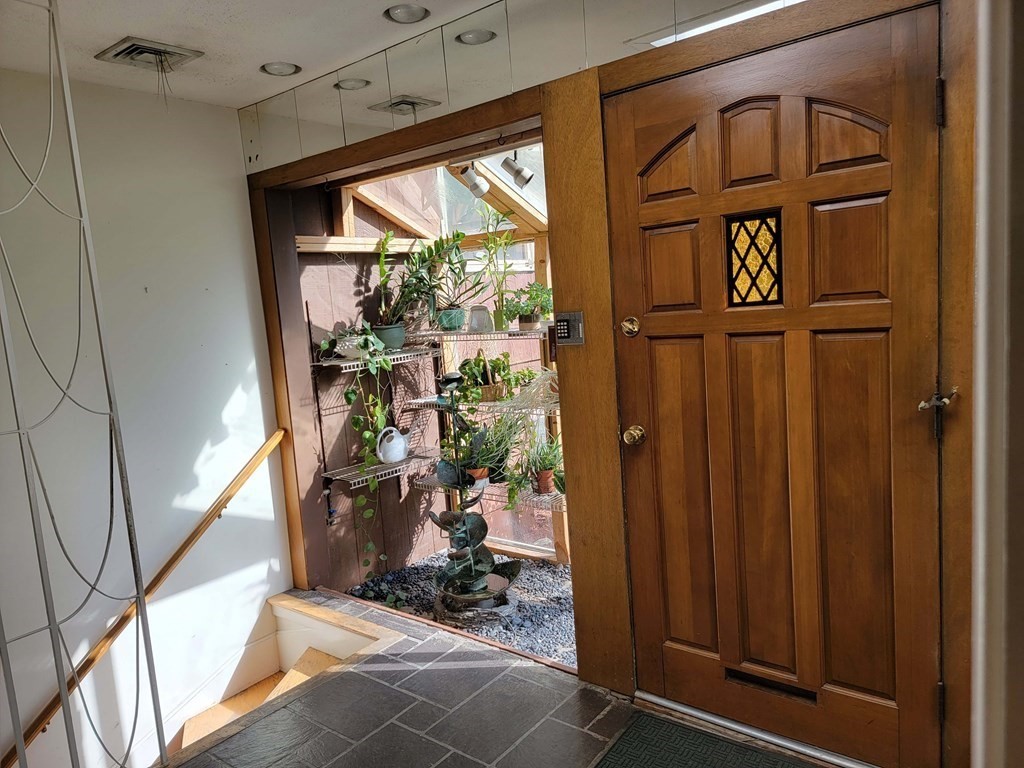 97 Bound Brook Rd, Newton