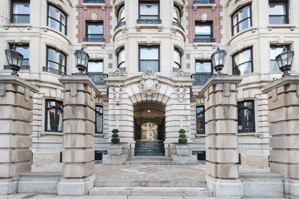 390 Commonwealth Ave, Back Bay