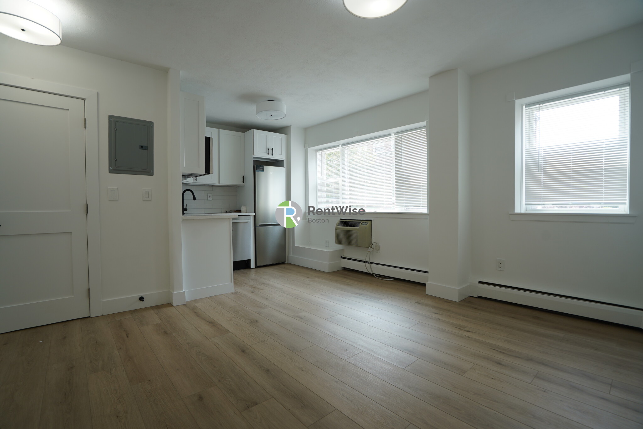 740 E 7th, South Boston