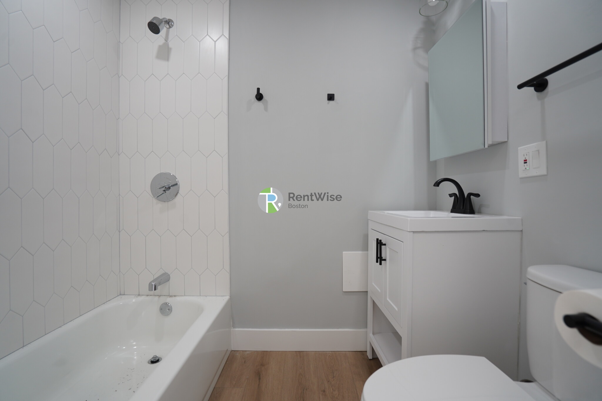 740 E 7th, South Boston