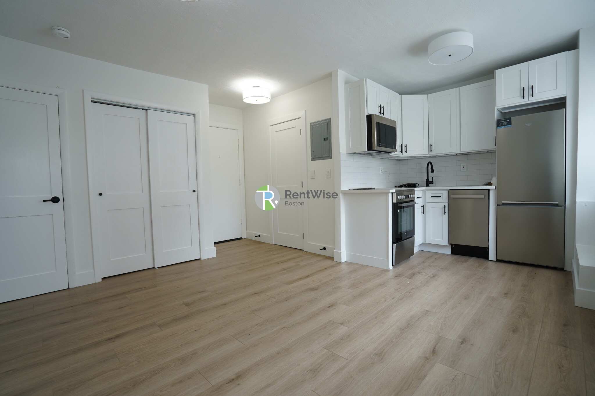 740 E 7th, South Boston