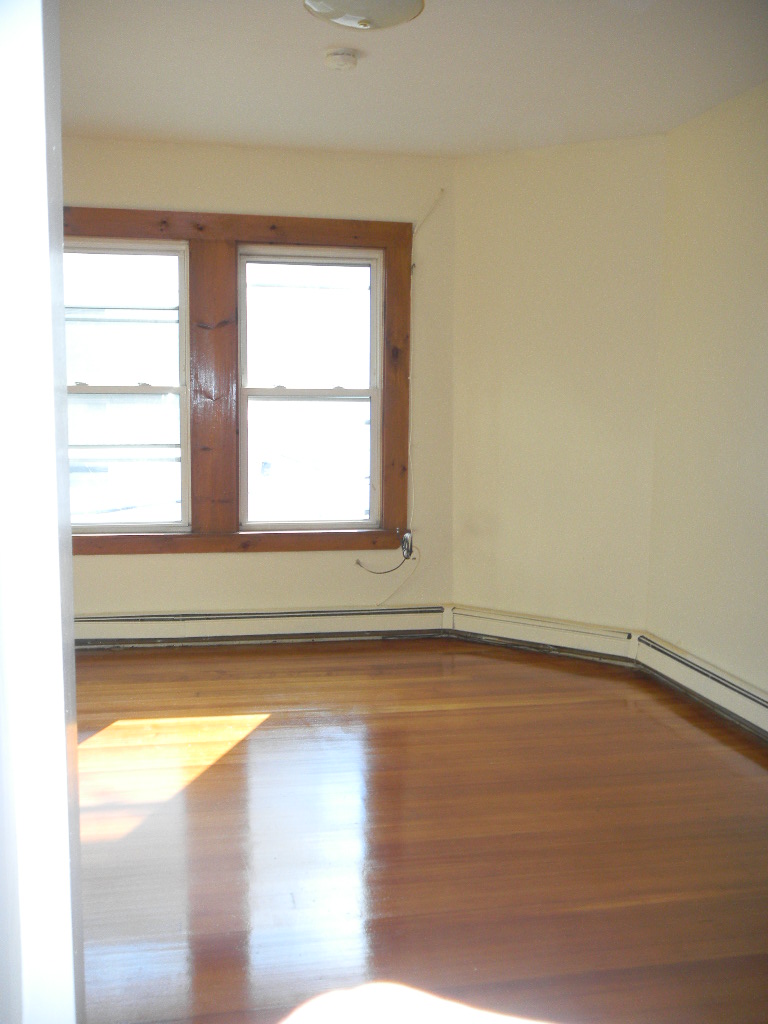 40 Mozart St, Jamaica Plain