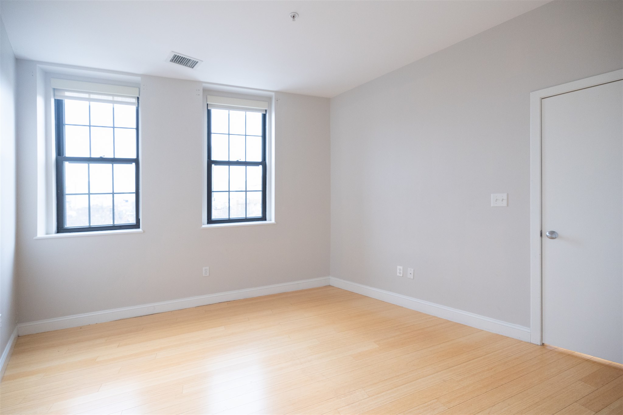 490 Harrison Ave, South End