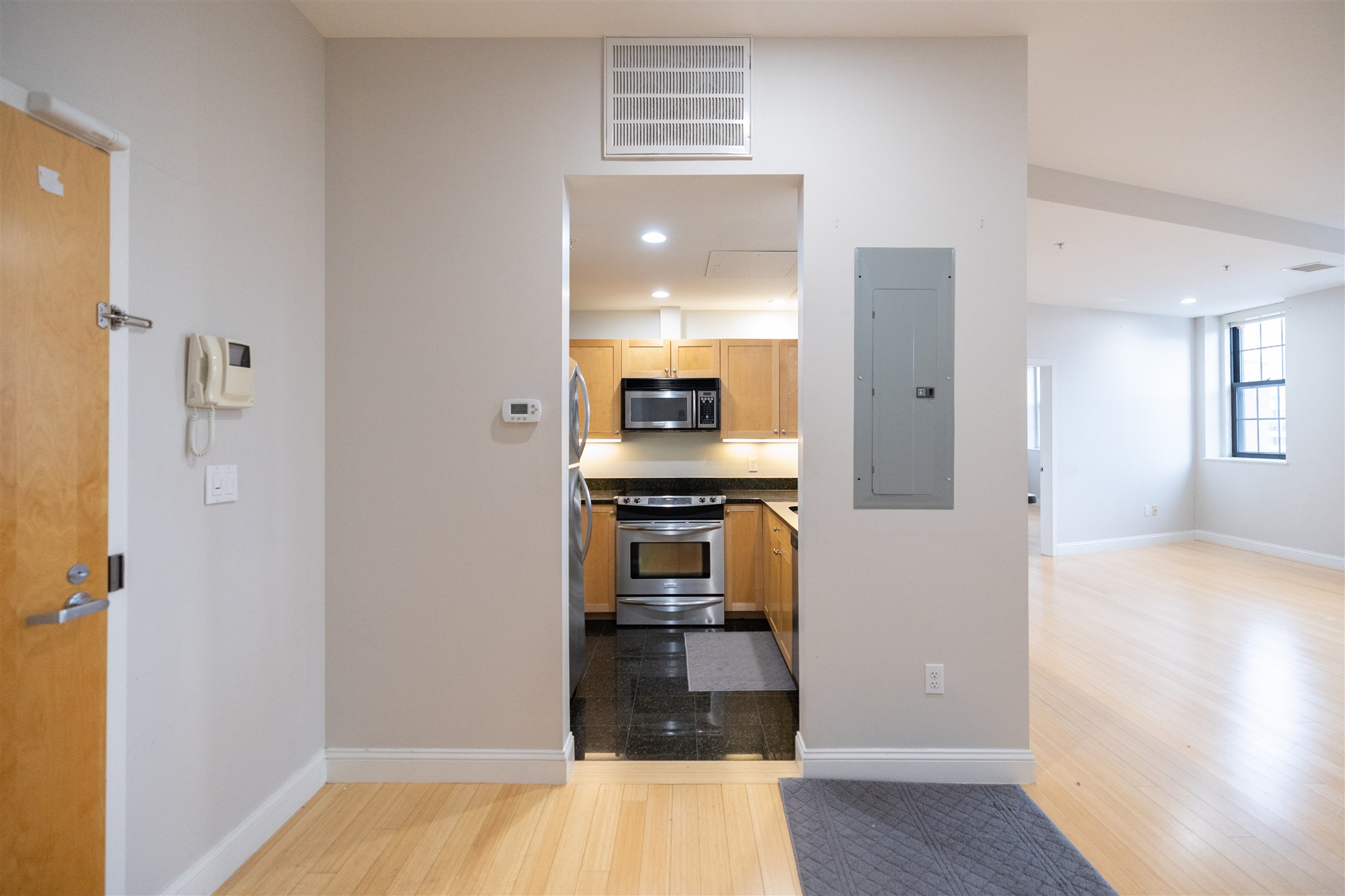 490 Harrison Ave, South End