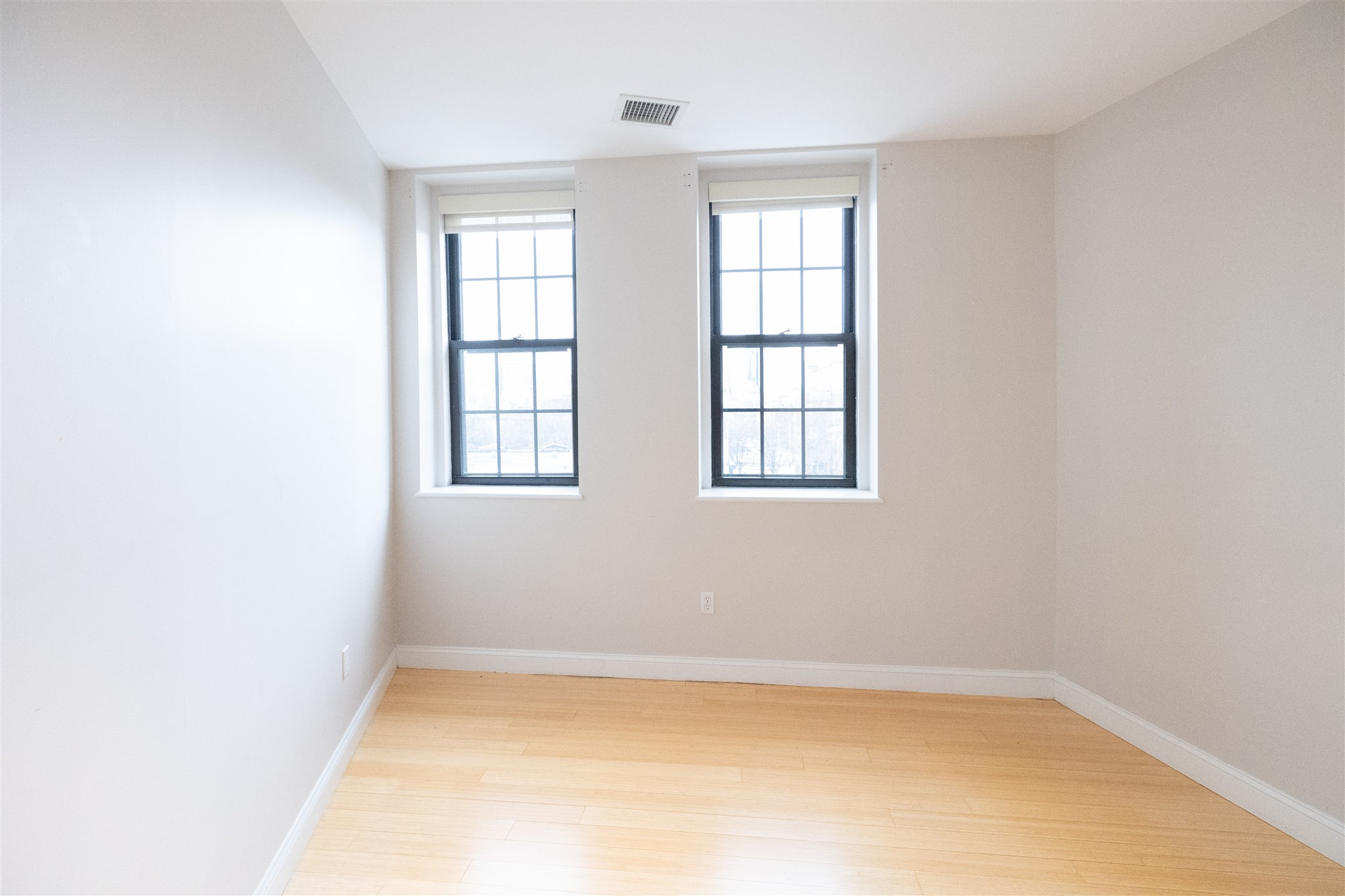 490 Harrison Ave, South End