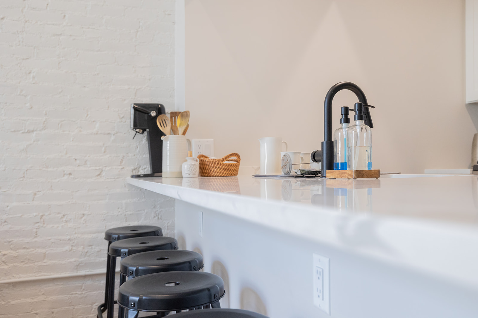 1661 Washington St, South End