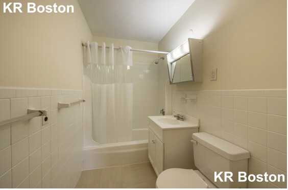 75 Gardner St, Allston