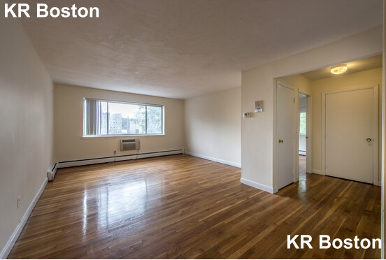 75 Gardner St, Allston