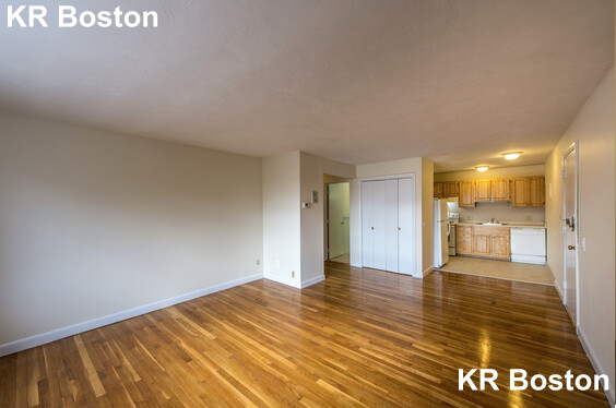 75 Gardner St, Allston