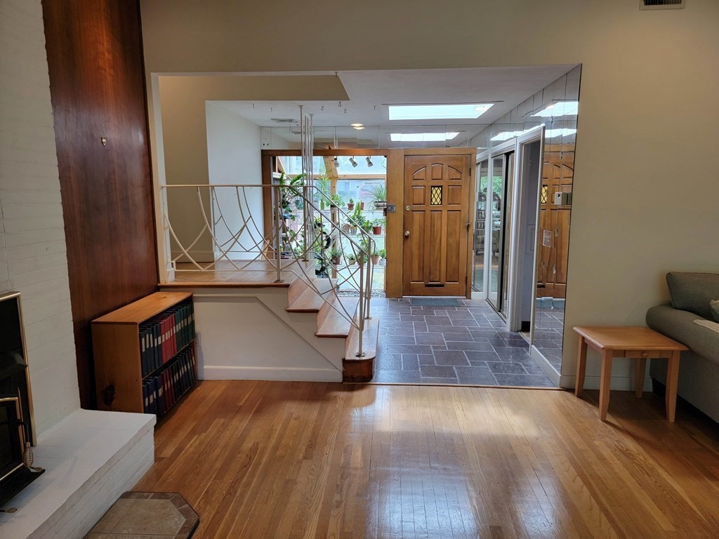 97 Bound Brook Rd, Newton