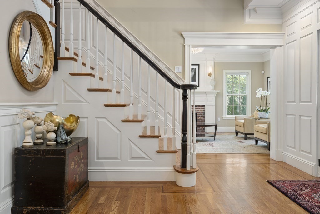 750 Hammond St, Chestnut Hill