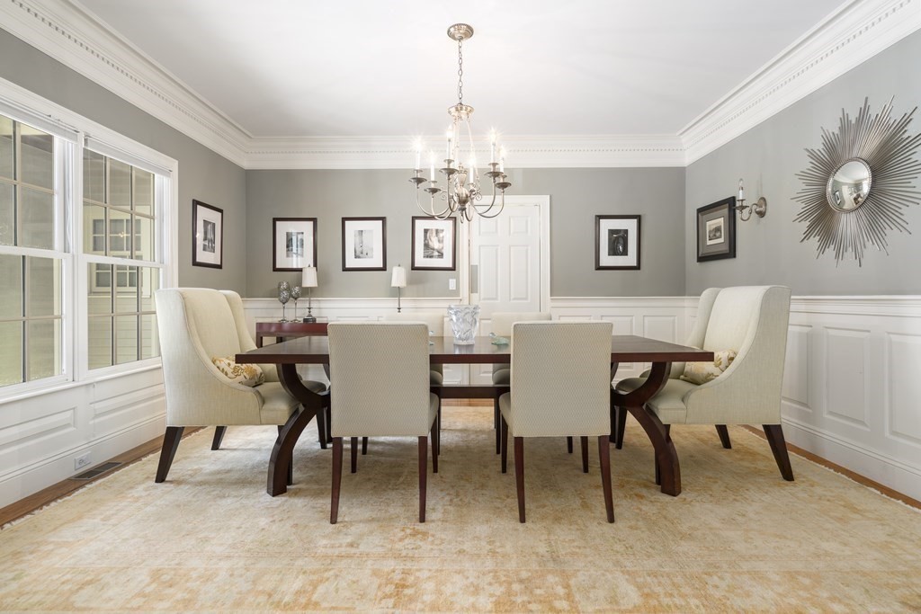 750 Hammond St, Chestnut Hill