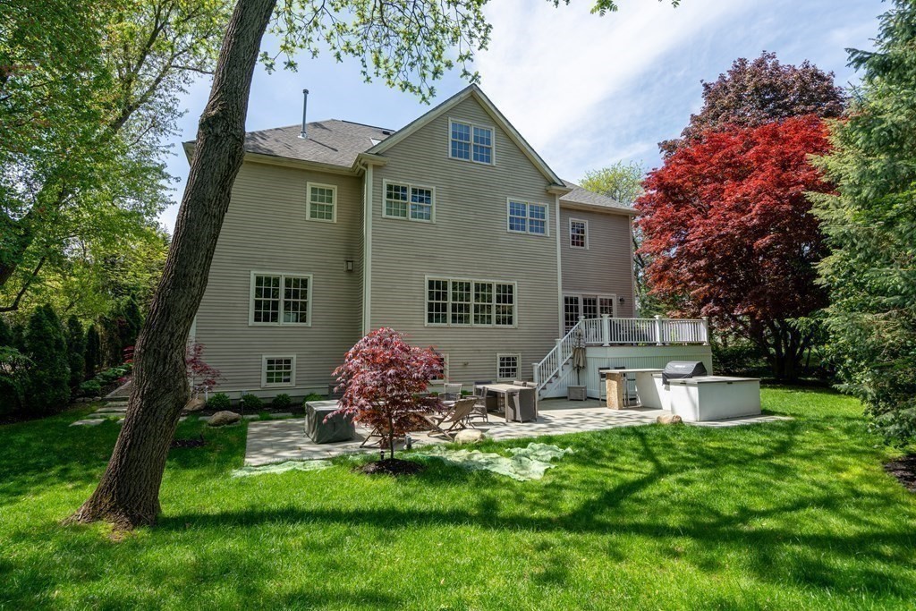 750 Hammond St, Chestnut Hill