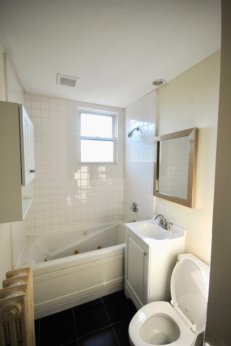 52 Dickens St, Fields Corner East