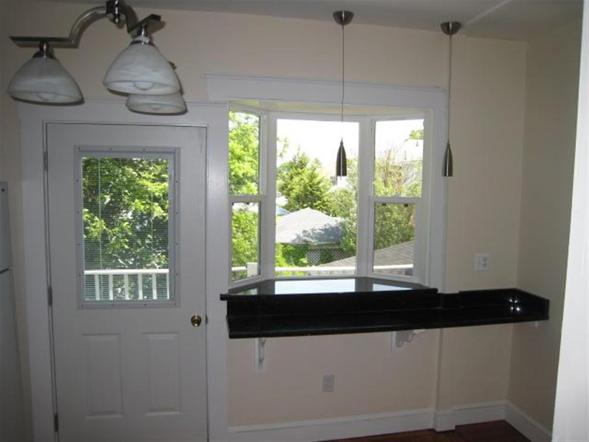 79 Capen St, Medford