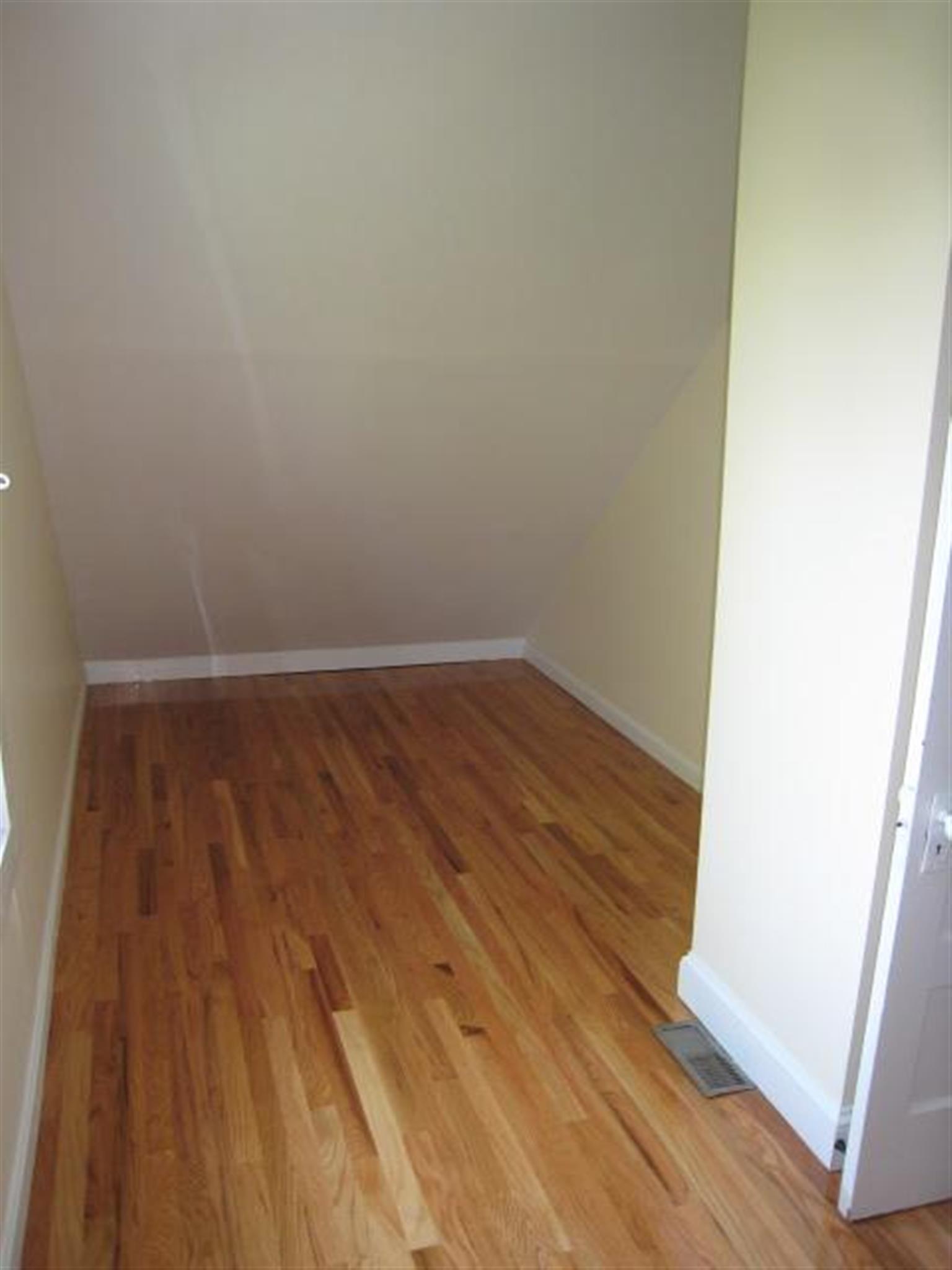 79 Capen St, Medford