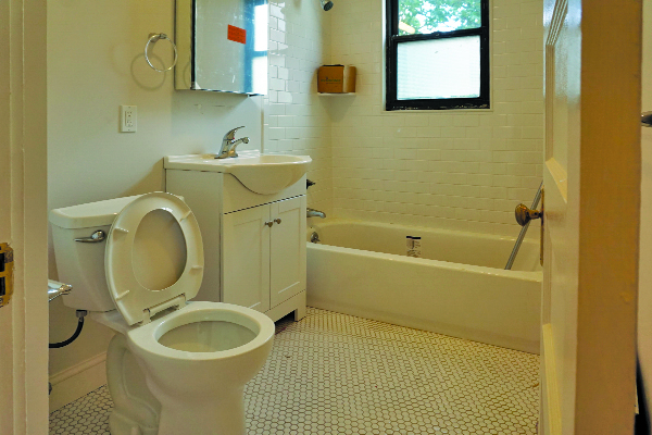 19 Pleasant St, Riverside