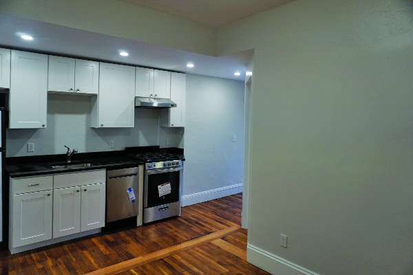 75 Wyman St, Newton