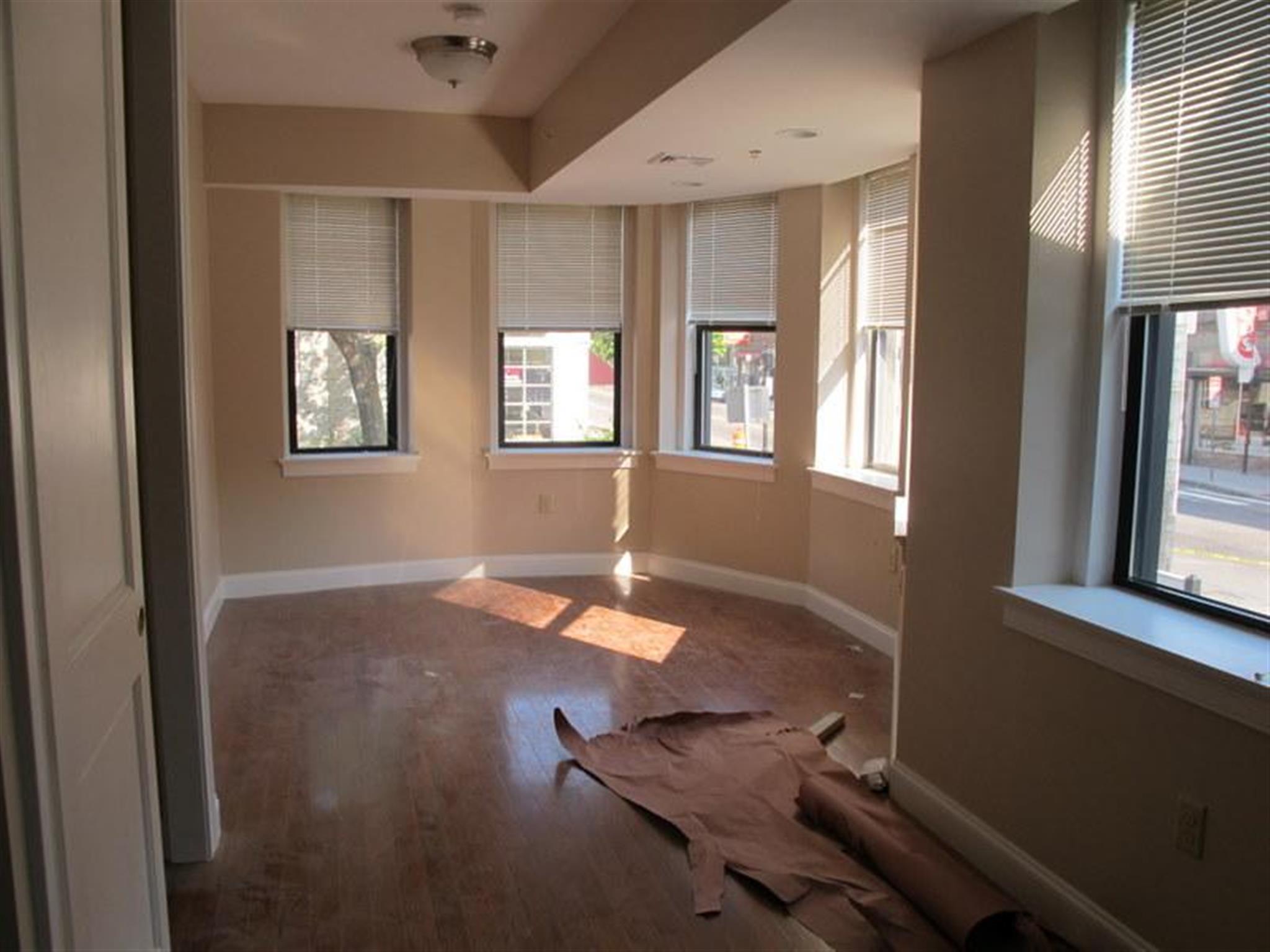 923 Massachusetts Ave, Central Square