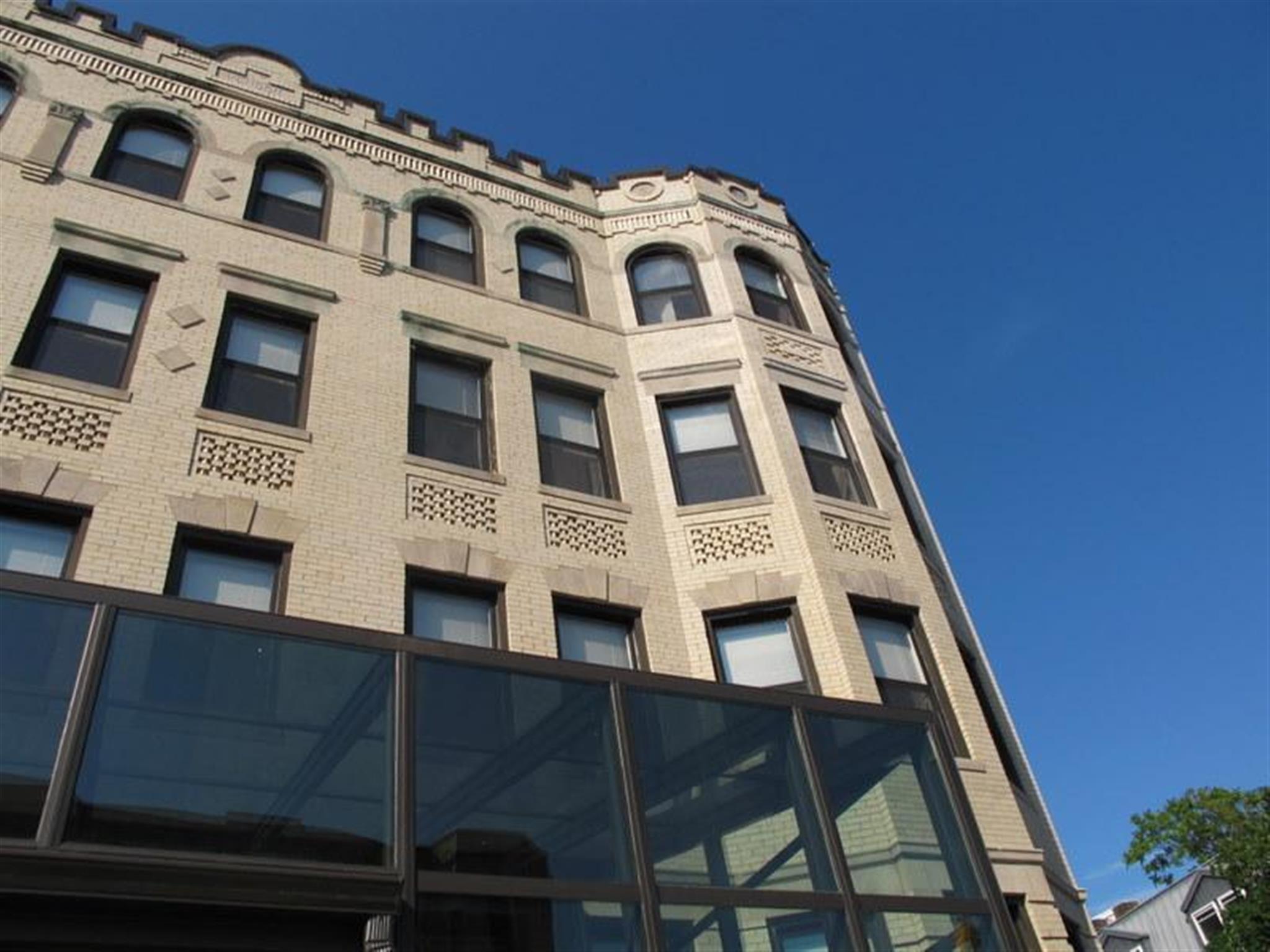 921 Massachusetts Ave, Central Square